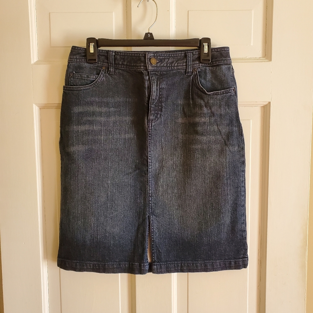 Jean Skirt (Darker Wash)